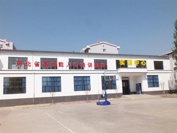張家口裝備制造技工學(xué)校值得選擇嗎？