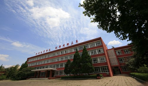 中國洛陽一拖技師學(xué)院有哪些就業(yè)保障？
